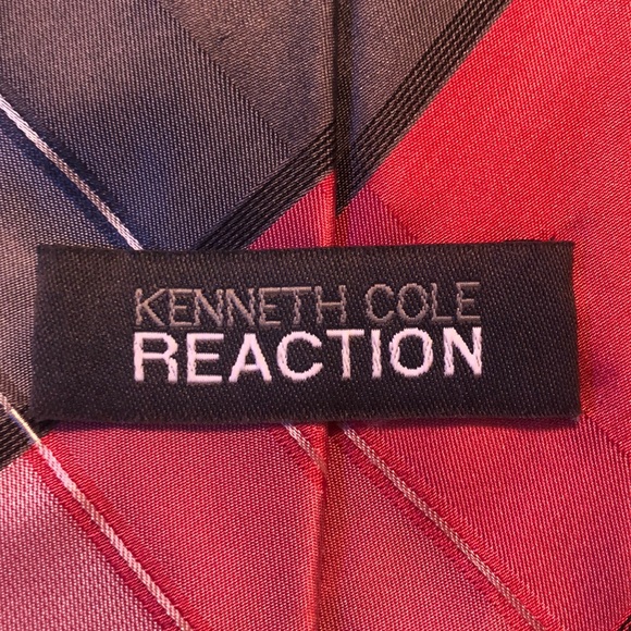 Kenneth Cole Neck tie - Picture 2 of 2